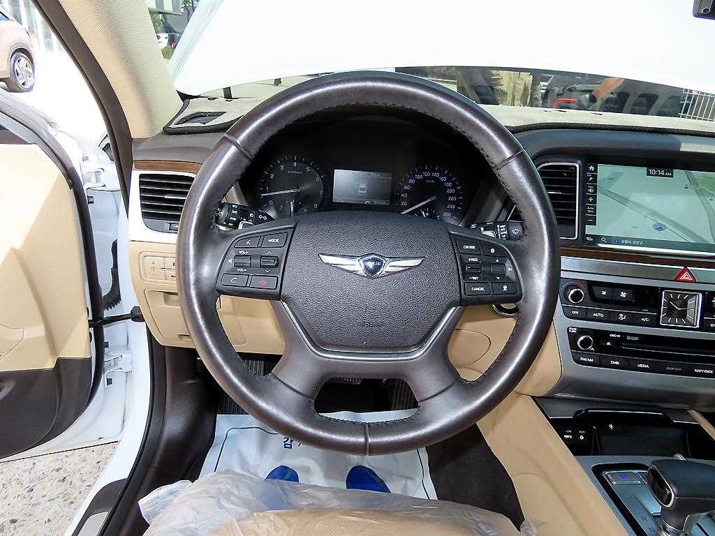 Genesis G80 - Vista 10