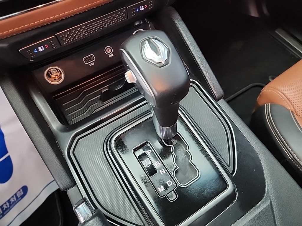 Ssangyong Rexton - Vista 10