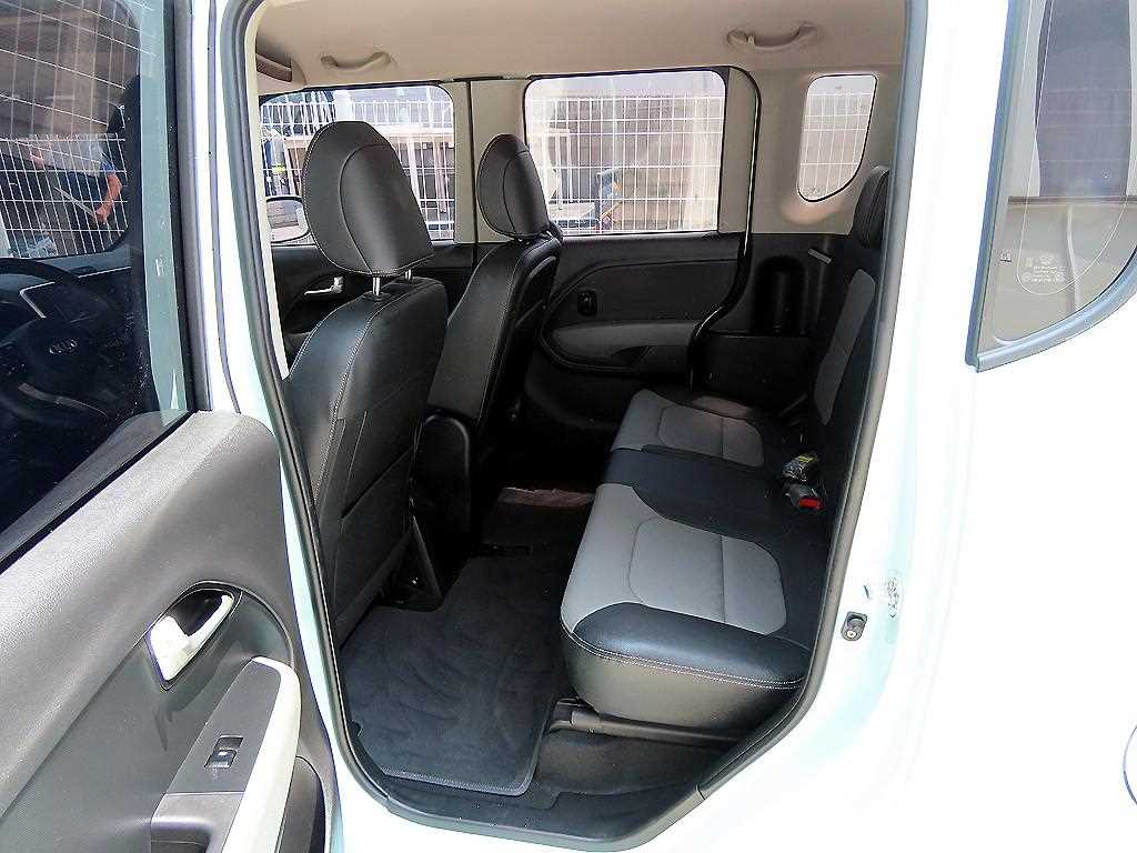KIA Ray - Vista 8