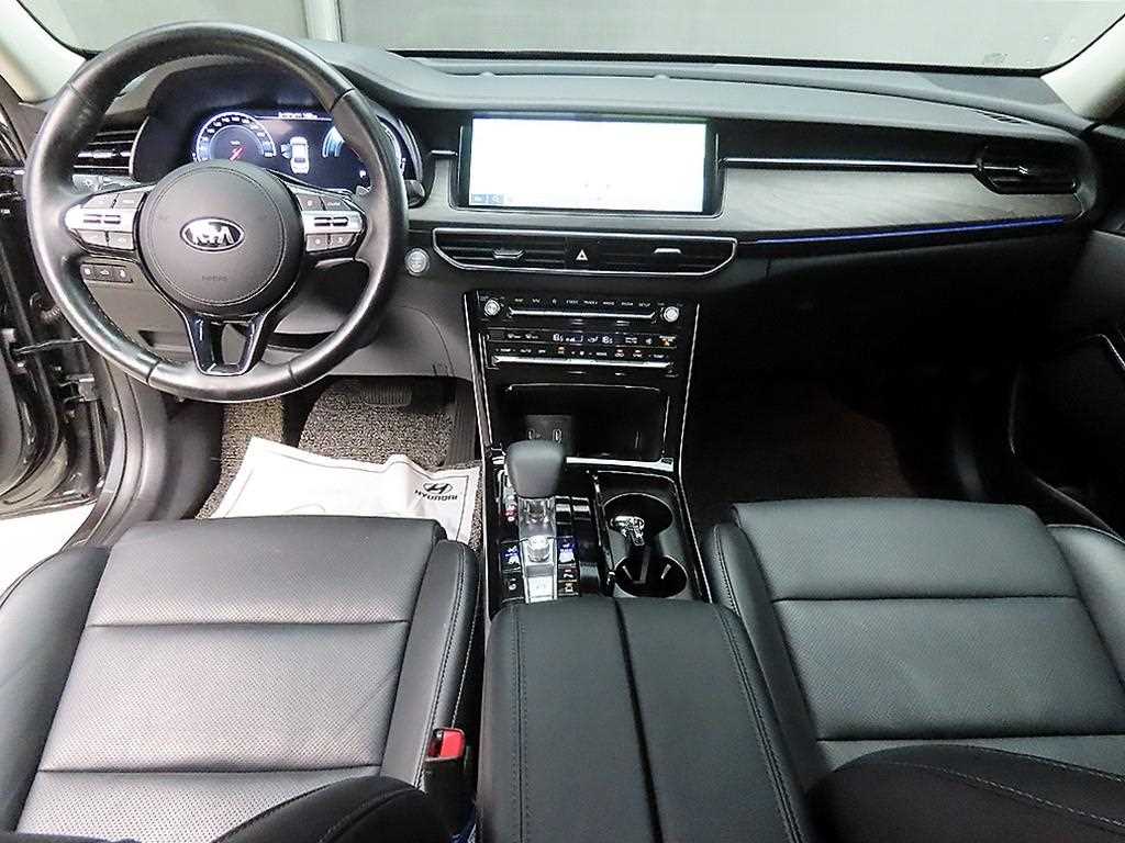 KIA K7 - Vista 9