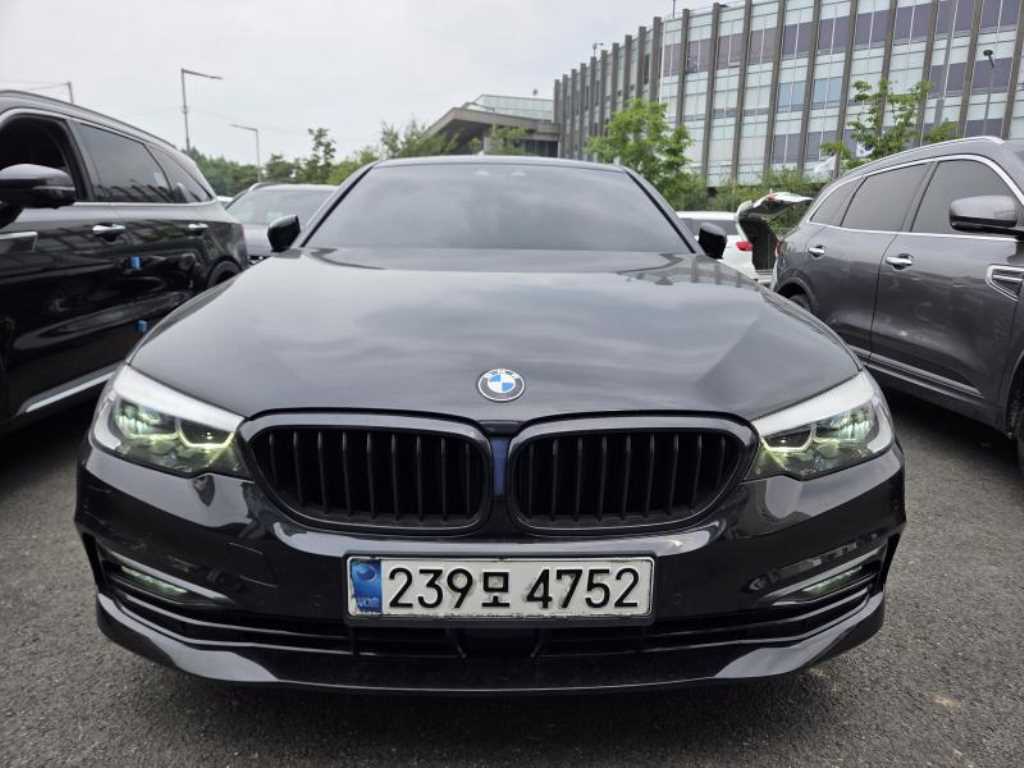 BMW 5 Series 2019 Negro - Importación desde Corea - HF Imports Iquique - Foto 1