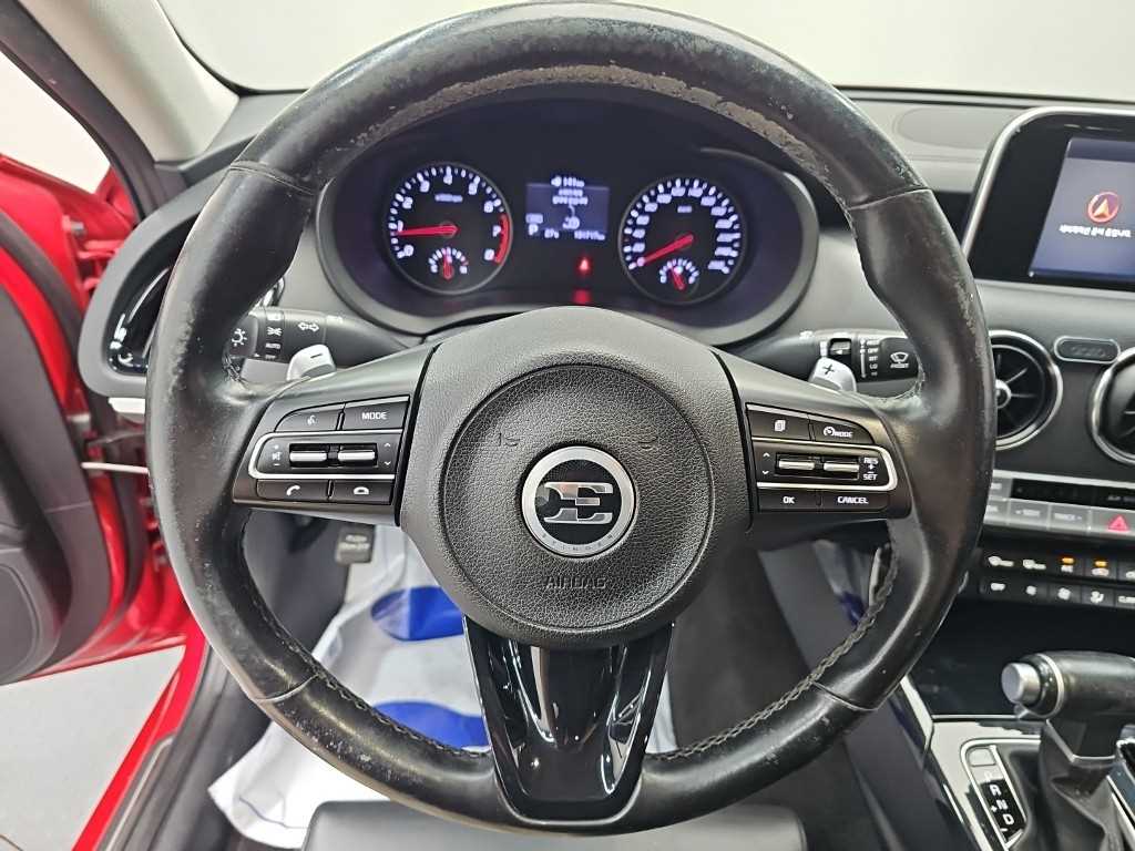 KIA Stinger - Vista 11