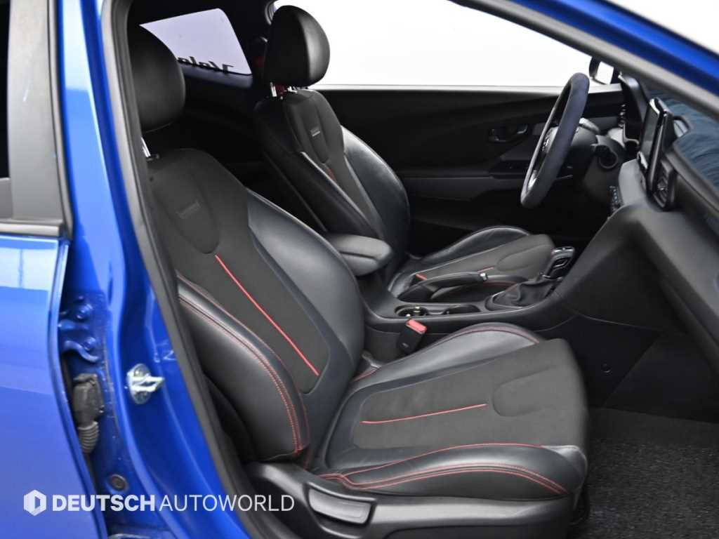 HYUNDAI Veloster - Vista 12