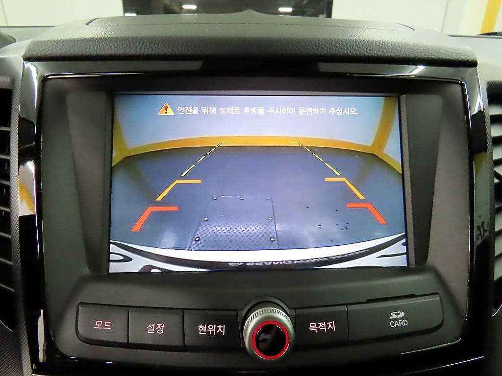 Ssangyong Tivoli 2017 Blanco - Importación desde Corea - HF Imports Iquique - Foto 18