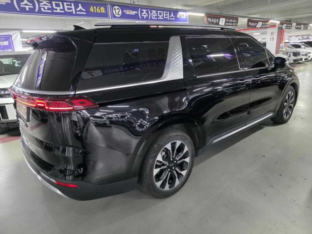 KIA Carnival - Vista 7