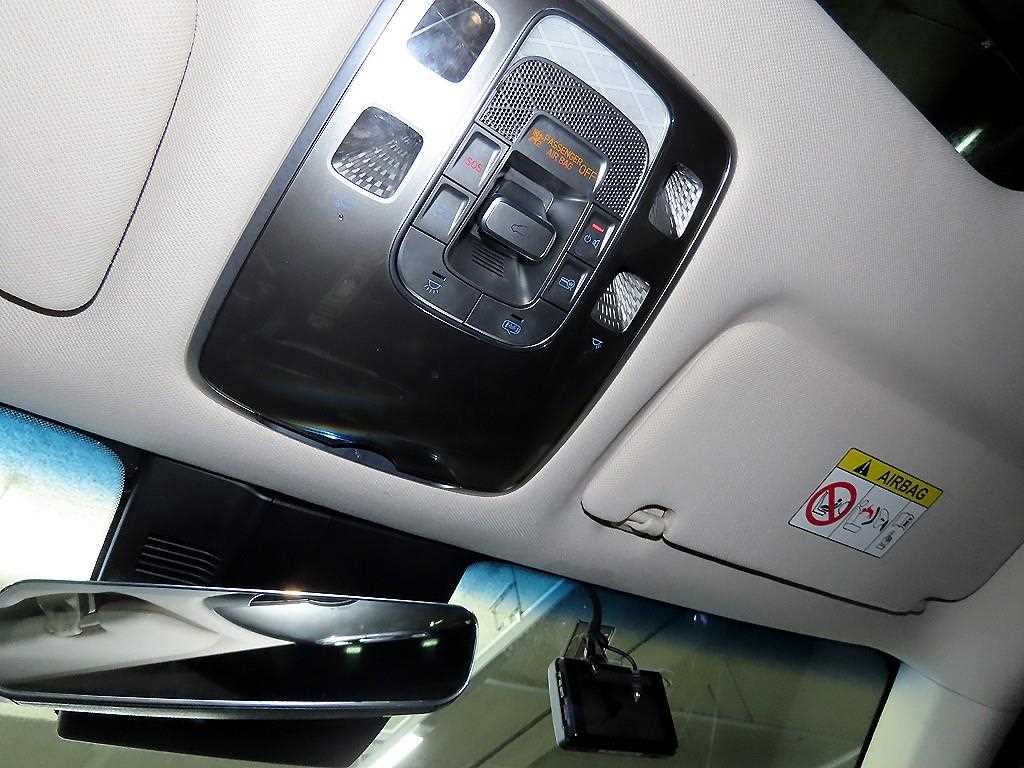 Genesis GV70 2021 Blanco - Importación desde Corea - HF Imports Iquique - Foto 16