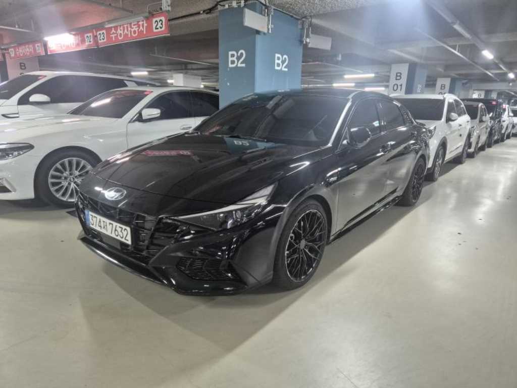 HYUNDAI Avante - Vista 2