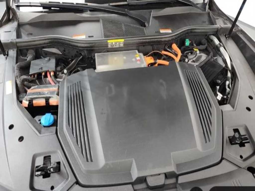 Audi e-Tron - Vista 10