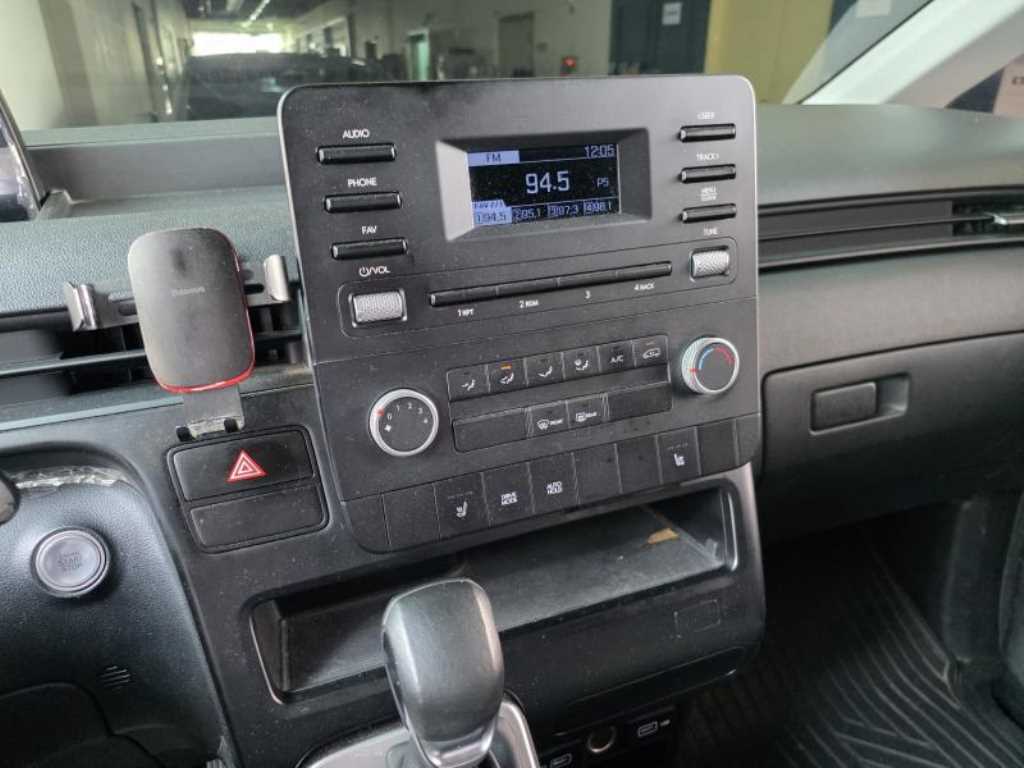HYUNDAI Staria - Vista 3