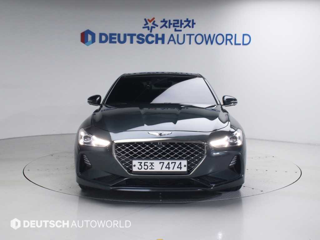 Genesis G70 - Vista 3