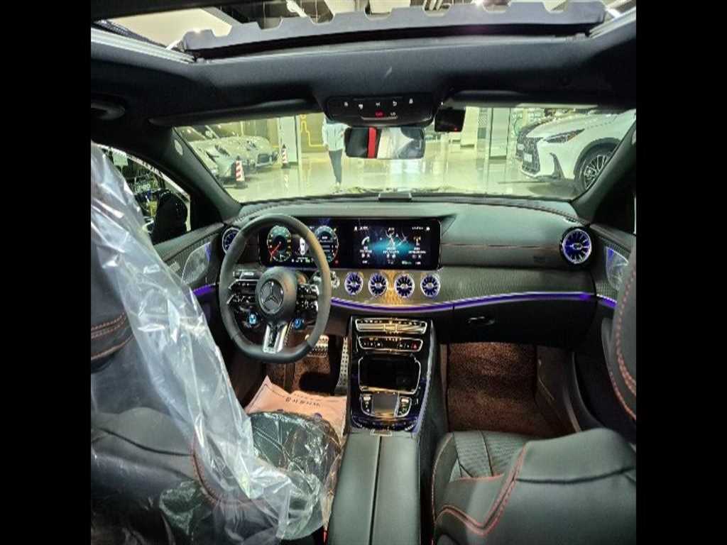 Mercedes Benz CLS Class - Vista 9