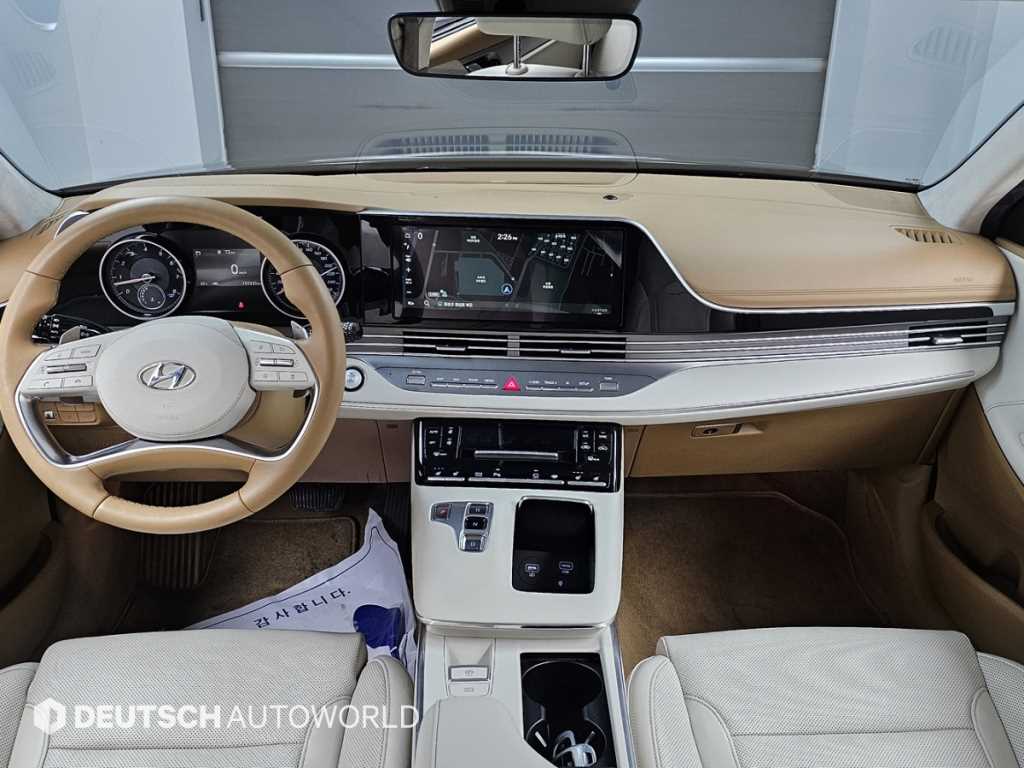 HYUNDAI Grandeur - Vista 9