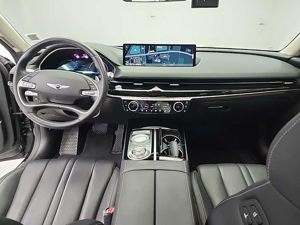 Genesis G80 - Vista 9