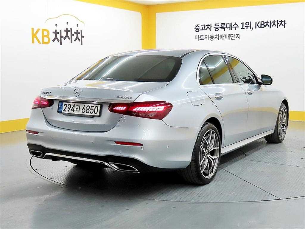 Mercedes Benz E class - Vista 6