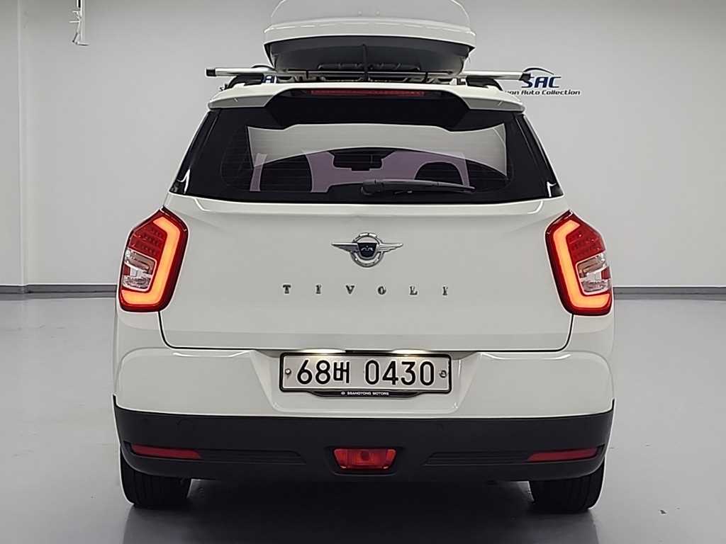 Ssangyong Tivoli - Vista 3