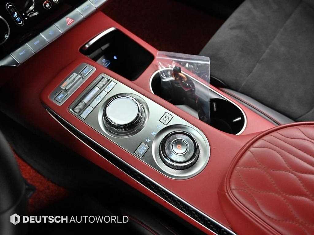Genesis GV70 - Vista 12