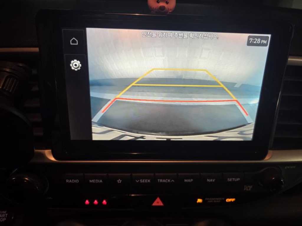 HYUNDAI Venue - Vista 10