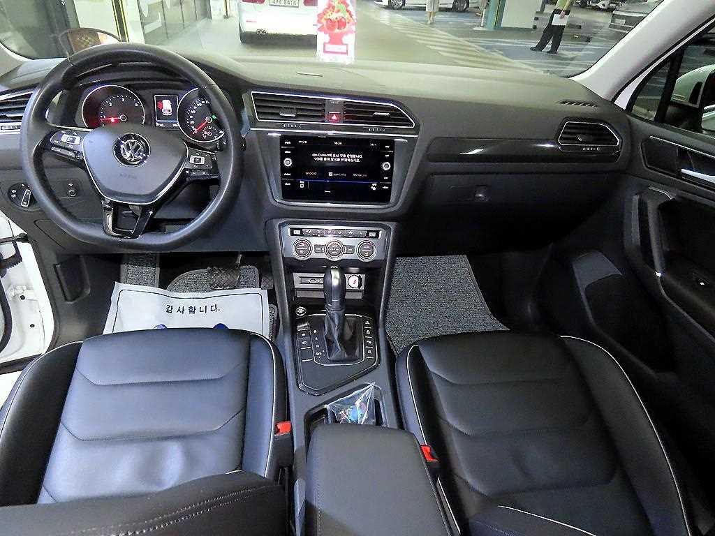 Volkswagen Tiguan - Vista 12