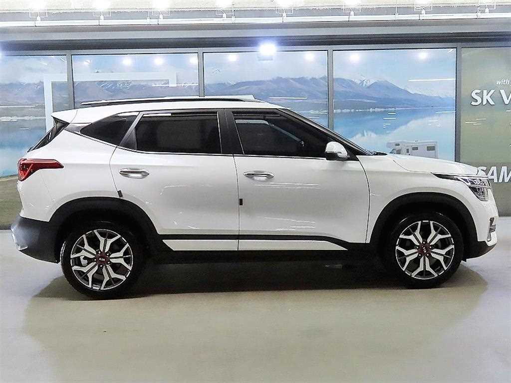 KIA Seltos - Vista 3