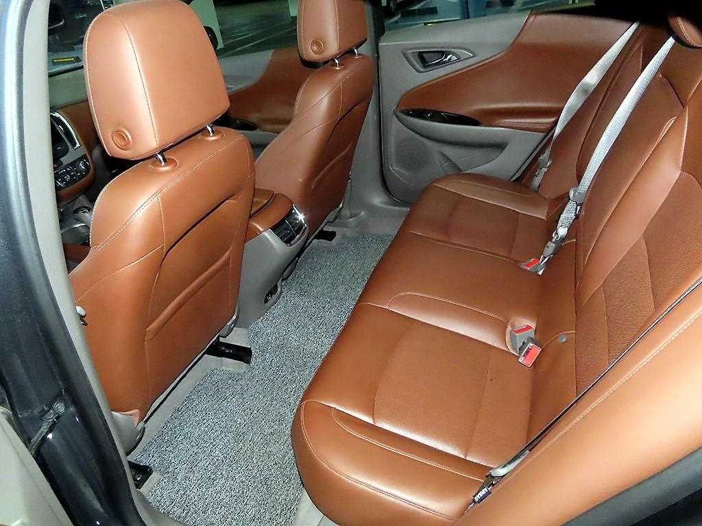 Chevrolet Malibu - Vista 9