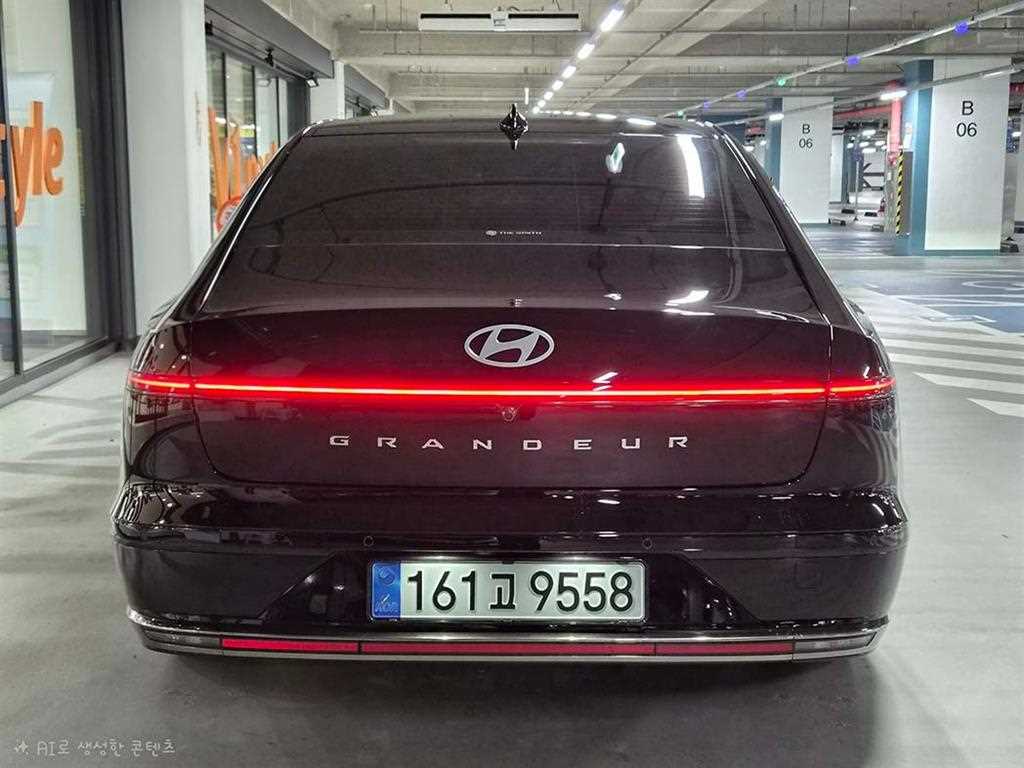 HYUNDAI Grandeur - Vista 7