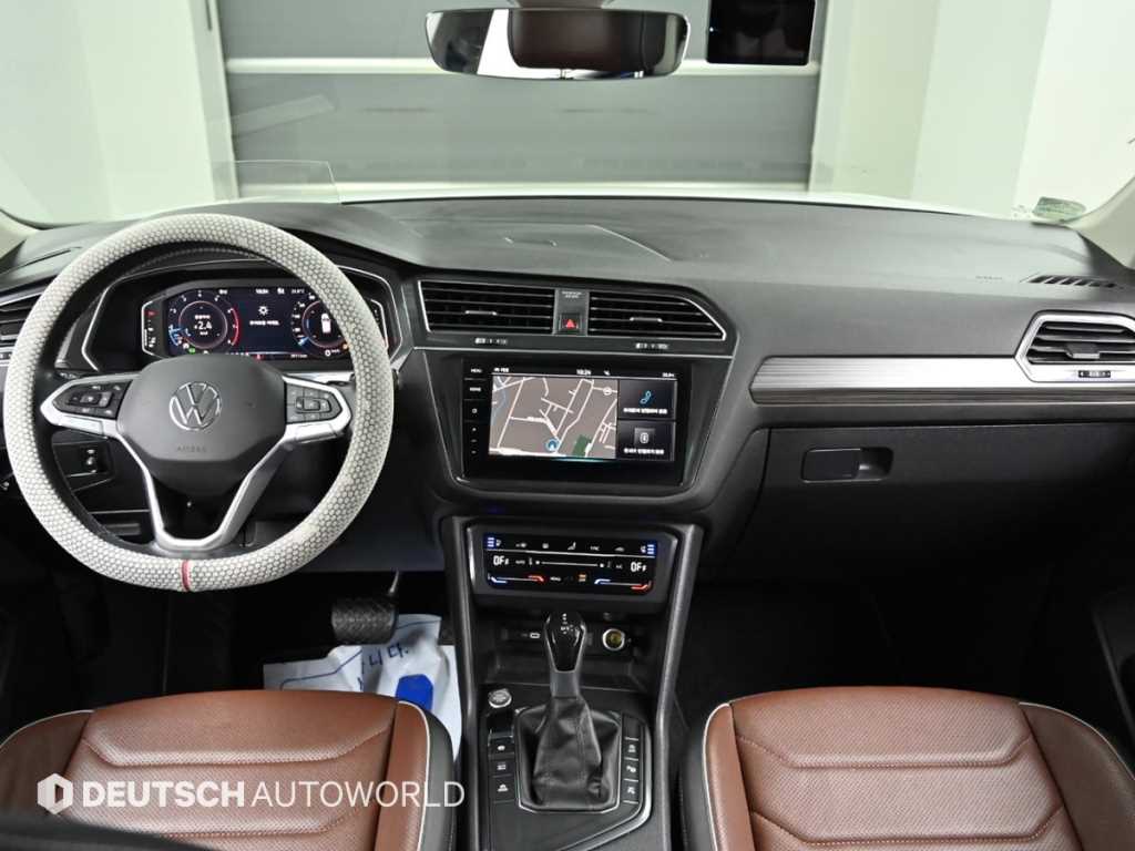 Volkswagen Tiguan - Vista 9