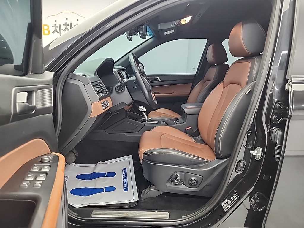 Ssangyong Rexton 2020 Negro - Importación desde Corea - HF Imports Iquique - Foto 13