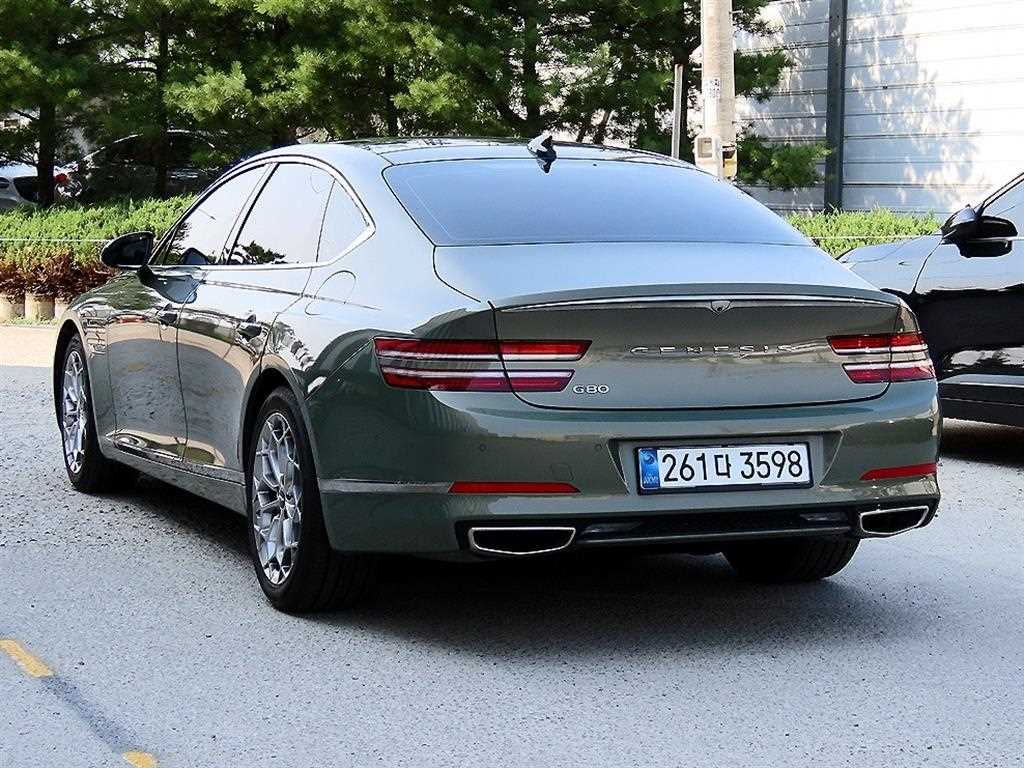 Genesis G80 - Vista 6