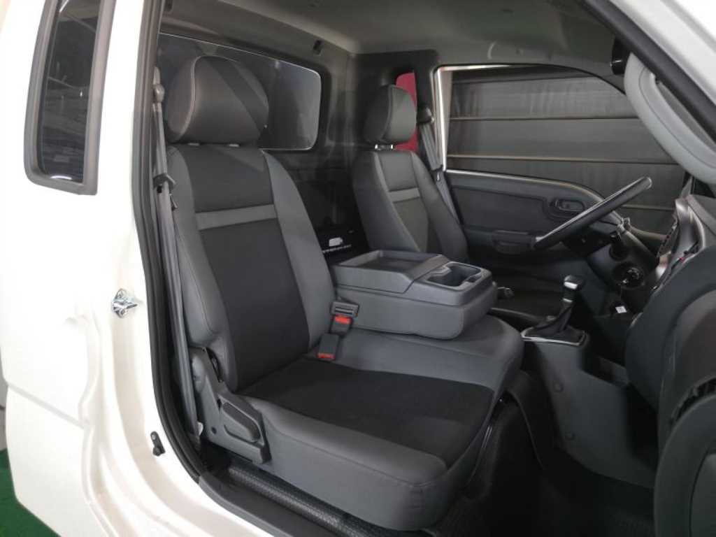 Small Truck Normal Box(High Deck) 2026 Blanco - Importación desde Corea - HF Imports Iquique - Foto 15