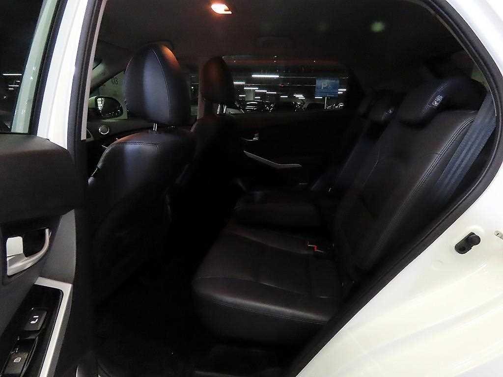 Ssangyong Korando - Vista 9