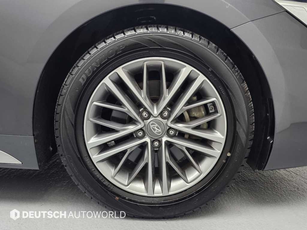 HYUNDAI Grandeur - Vista 7