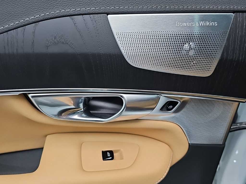 Volvo XC90 2024 Blanco - Importación desde Corea - HF Imports Iquique - Foto 16