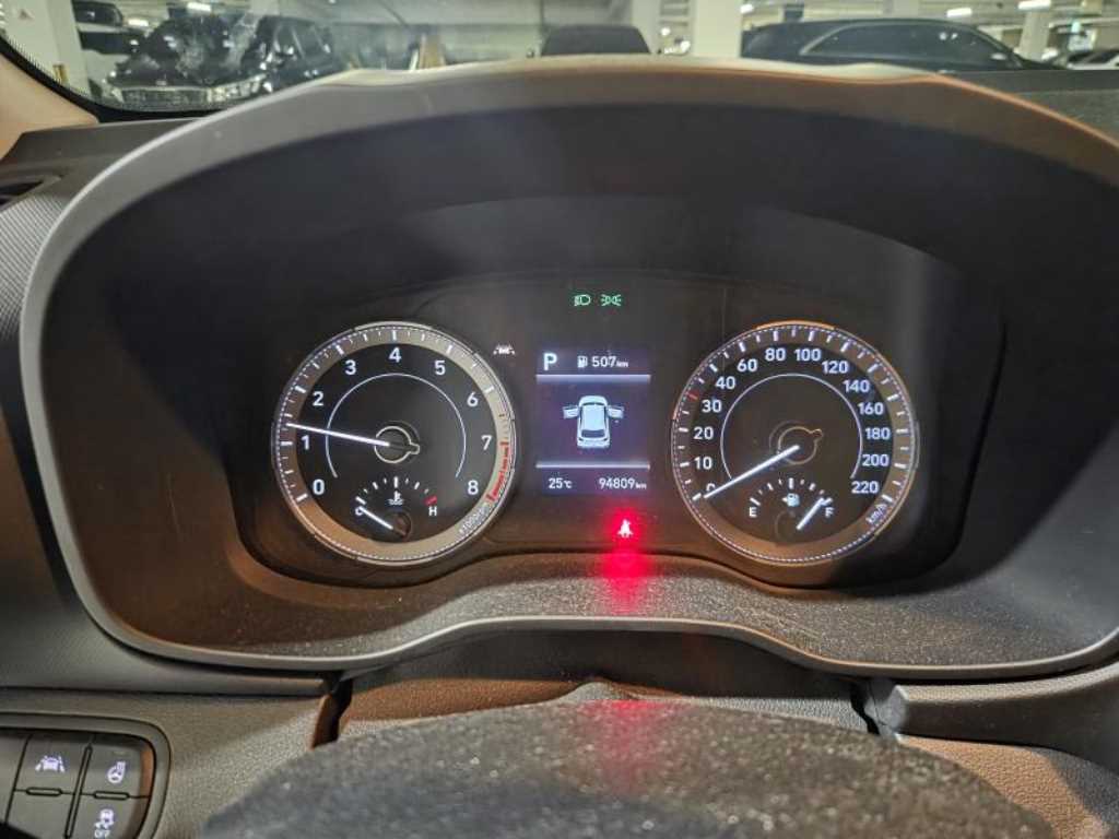 HYUNDAI Venue - Vista 3