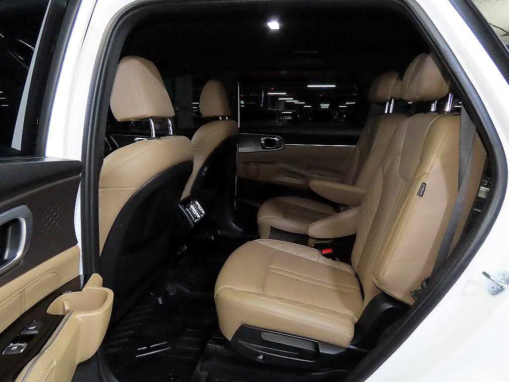 KIA Sorento - Vista 9