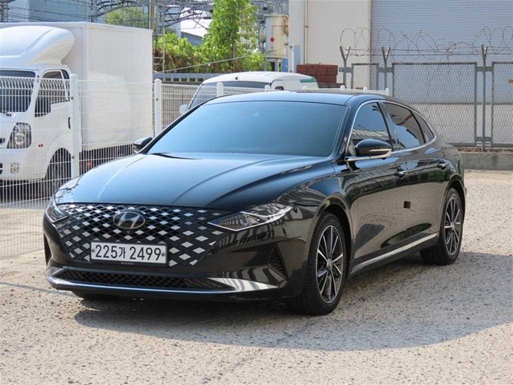 HYUNDAI Grandeur - Vista 2
