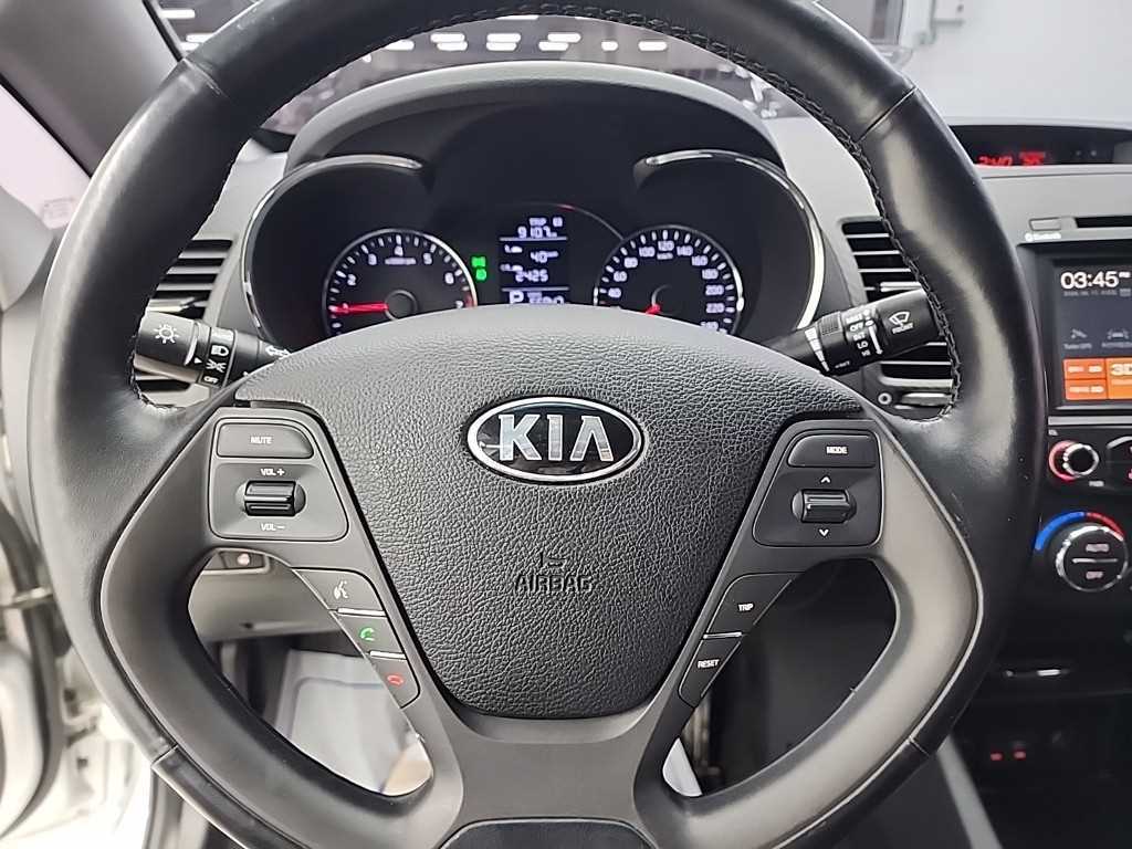 KIA K3 - Vista 11