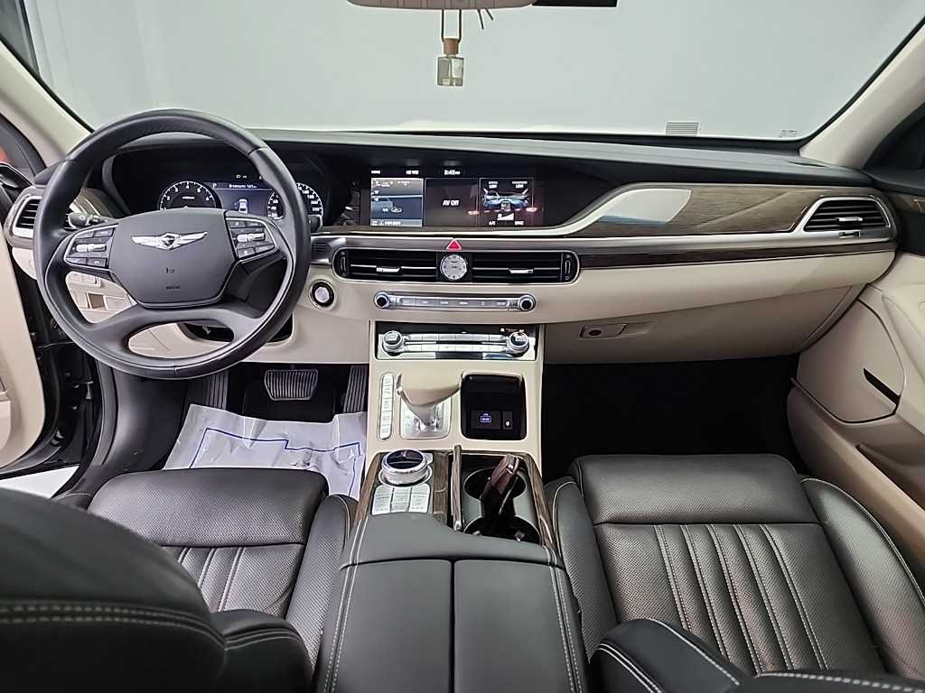 Genesis G90 - Vista 9