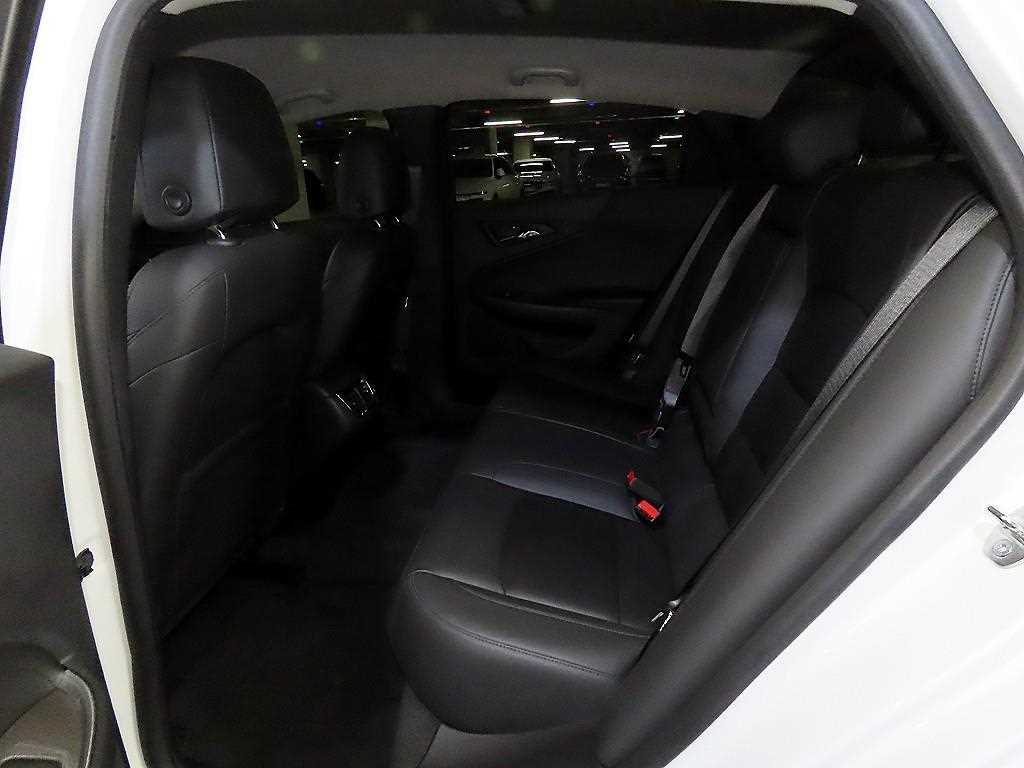Chevrolet Malibu - Vista 9