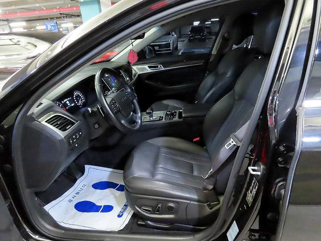 Genesis G80 - Vista 8