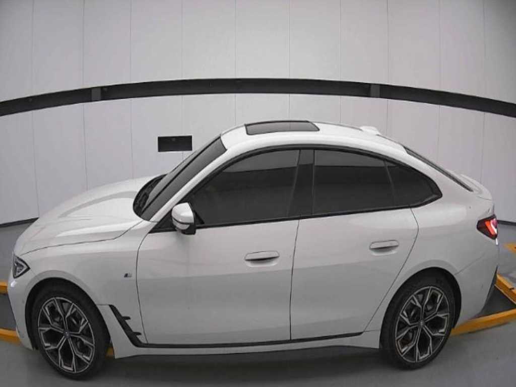 BMW i4 - Vista 2