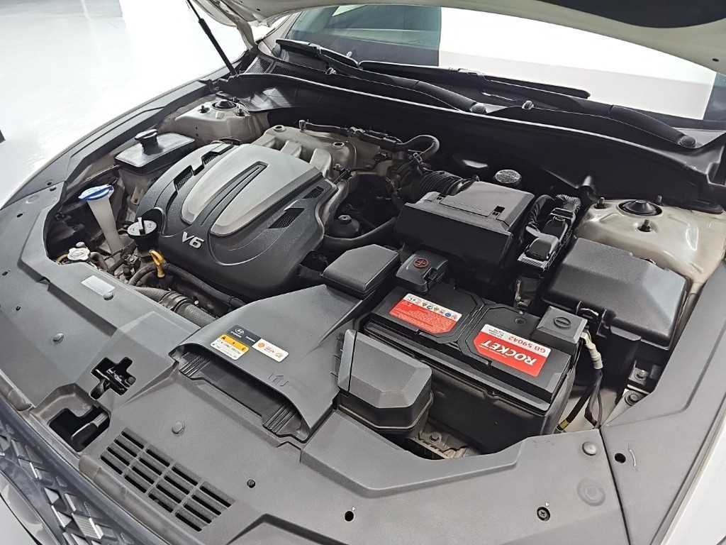 HYUNDAI Grandeur - Vista 7