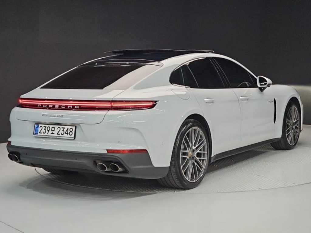 Porsche Panamera - Vista 3