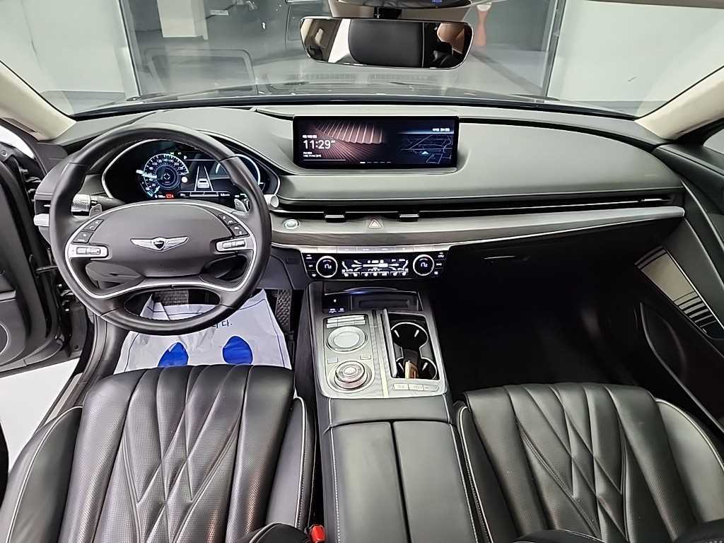 Genesis G80 - Vista 9