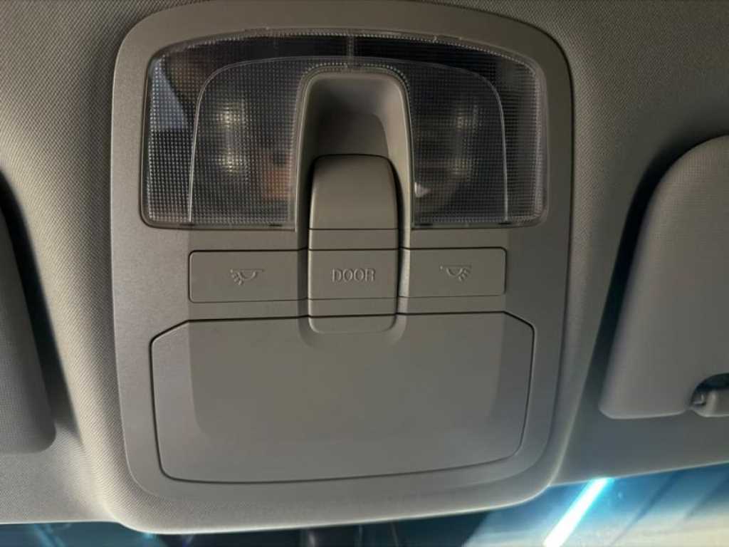 Ssangyong Tivoli 2021 Blanco - Importación desde Corea - HF Imports Iquique - Foto 15