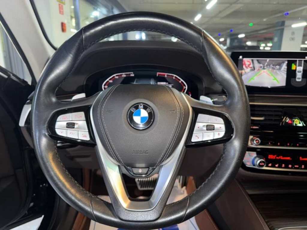 BMW 5 Series - Vista 10
