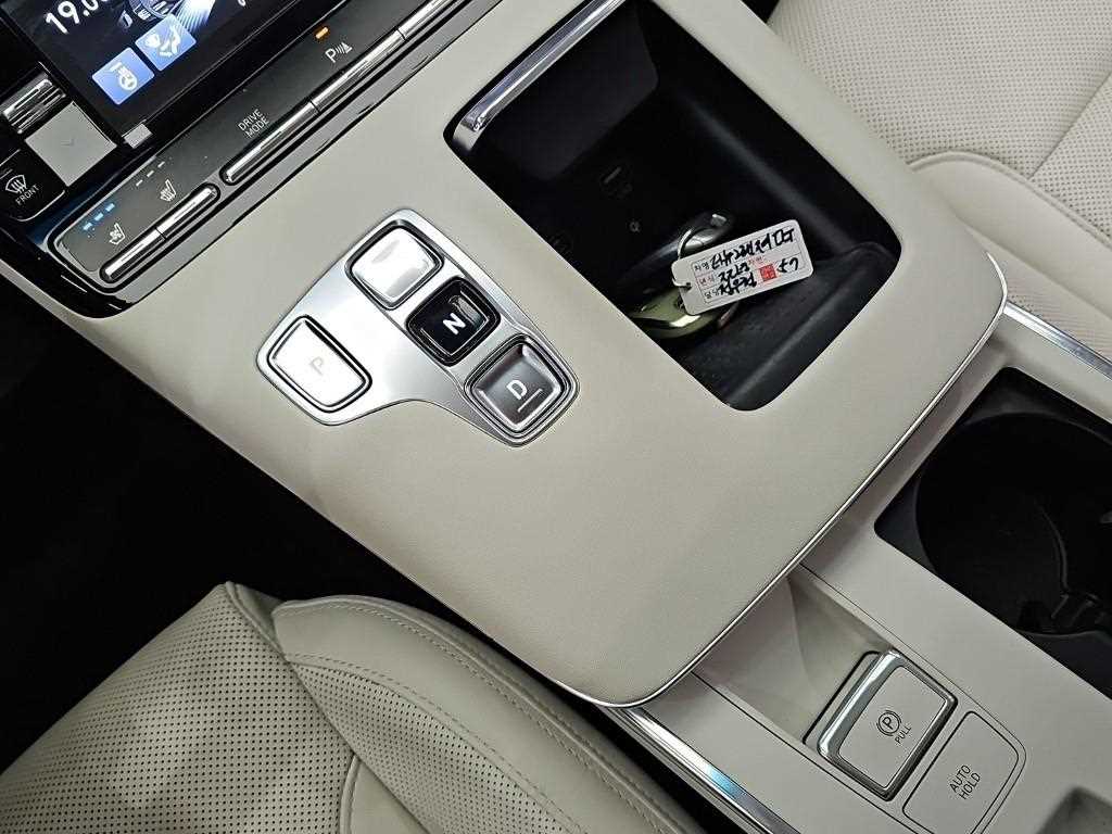 HYUNDAI Grandeur - Vista 10