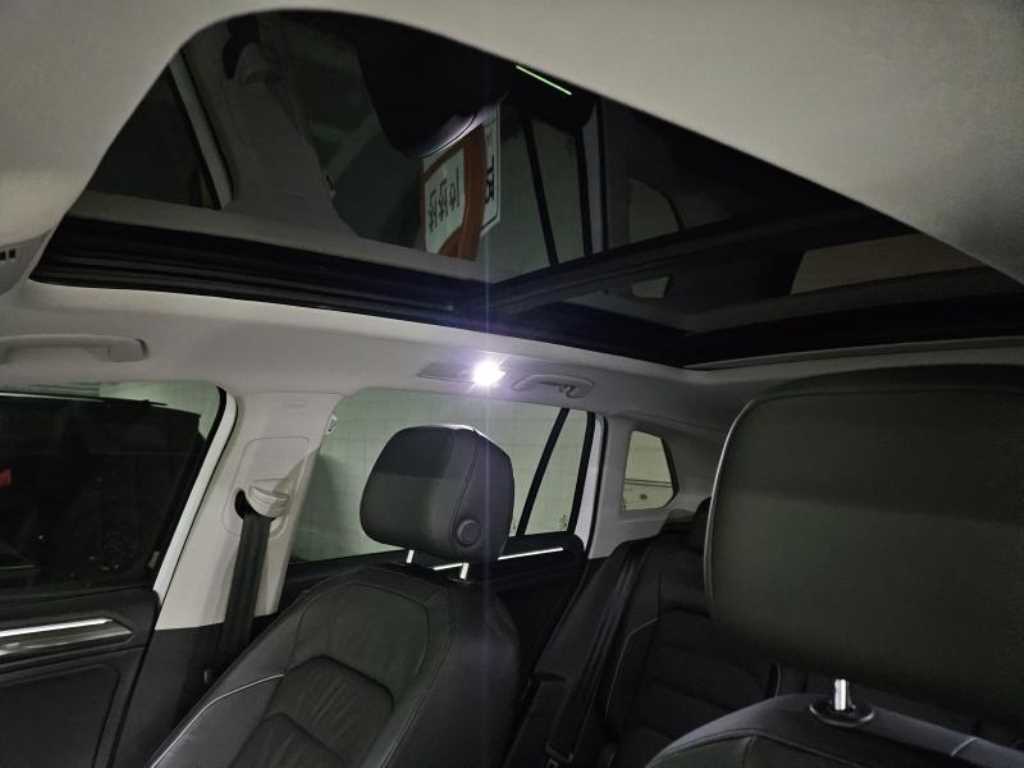 Volkswagen Tiguan - Vista 7