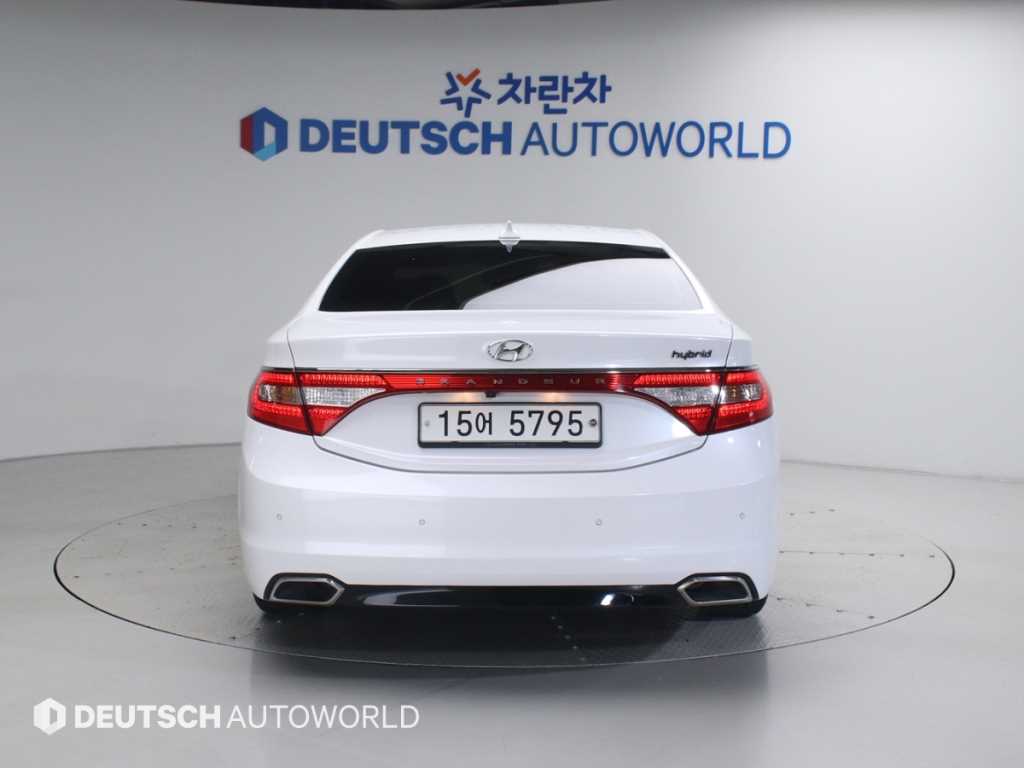 HYUNDAI Grandeur - Vista 4