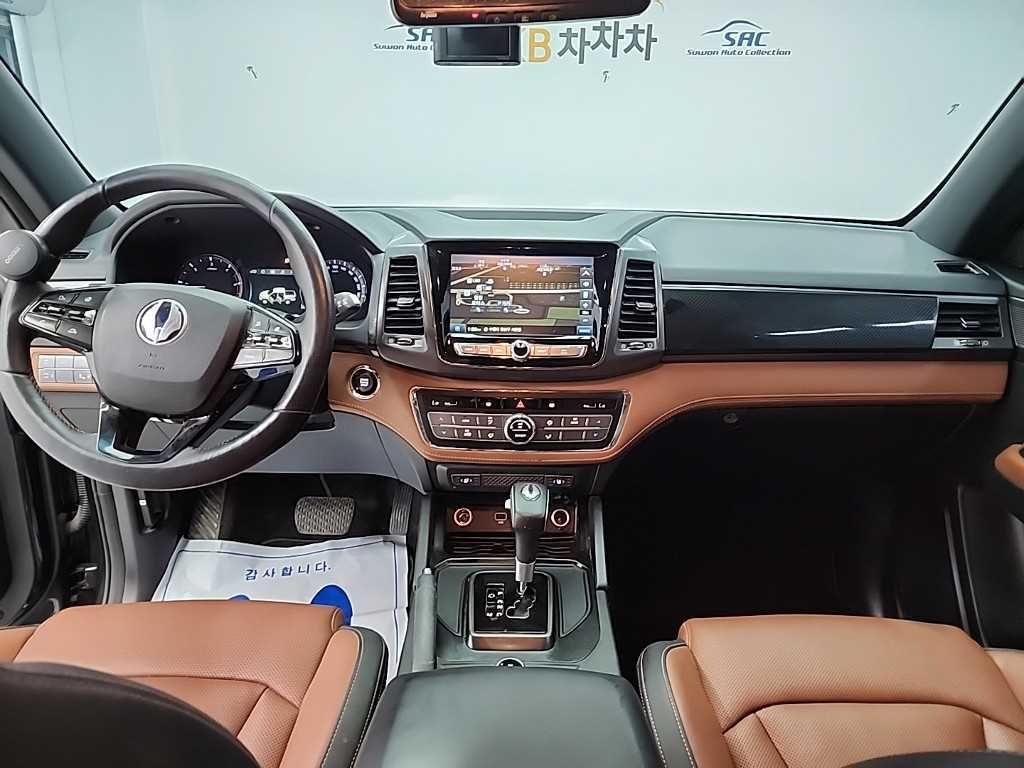 Ssangyong Rexton - Vista 9