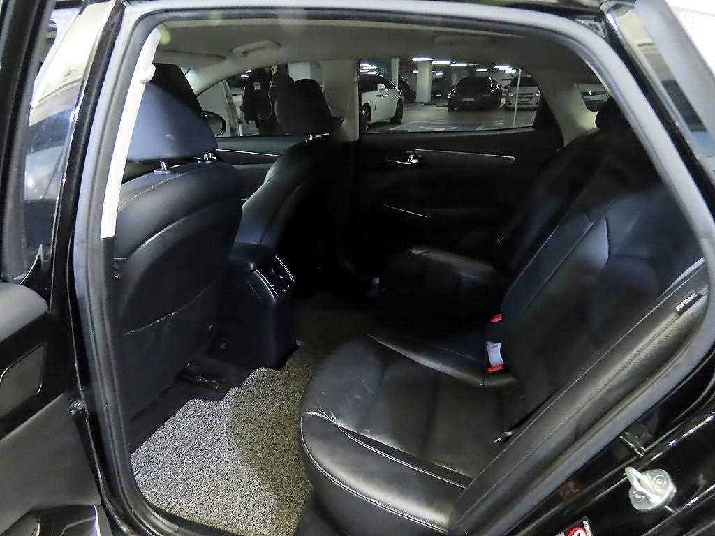KIA K7 - Vista 9